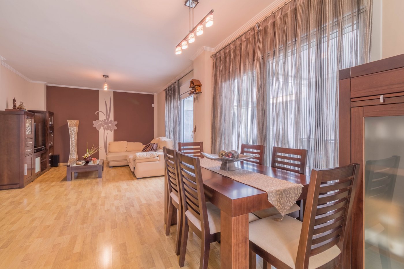 Bungalow · 3 bed · 3 baths · 180 m² · Elda — Photo 3 of 21