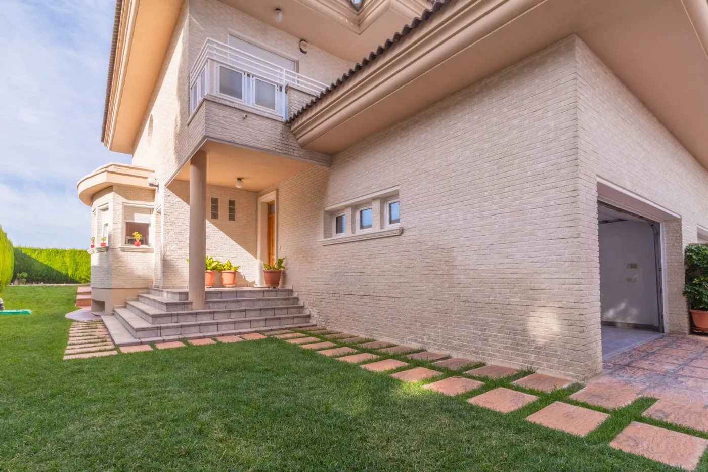 Semi-detached · 4 bed · 3 baths · 300 m² · Petrer — Photo 4 of 39
