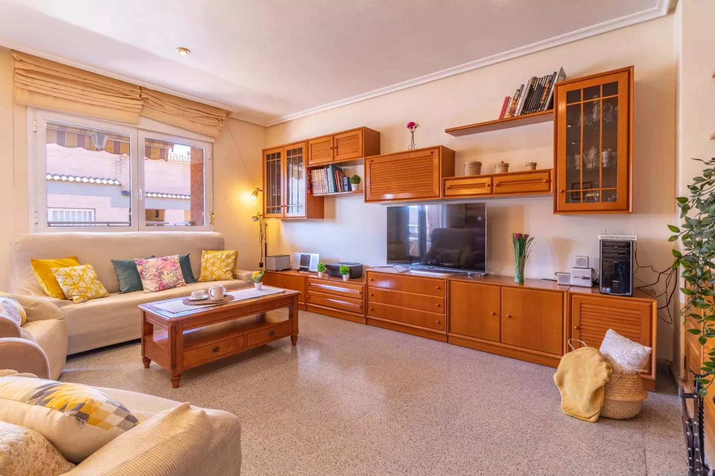 House · 3 bed · 2 baths · 166 m² · Elda — Photo 3 of 25