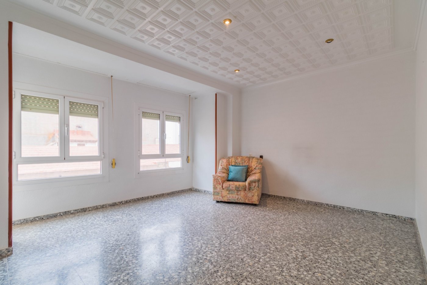 Amplia vivienda junto a la Gran Avenida — Foto 5 de 12