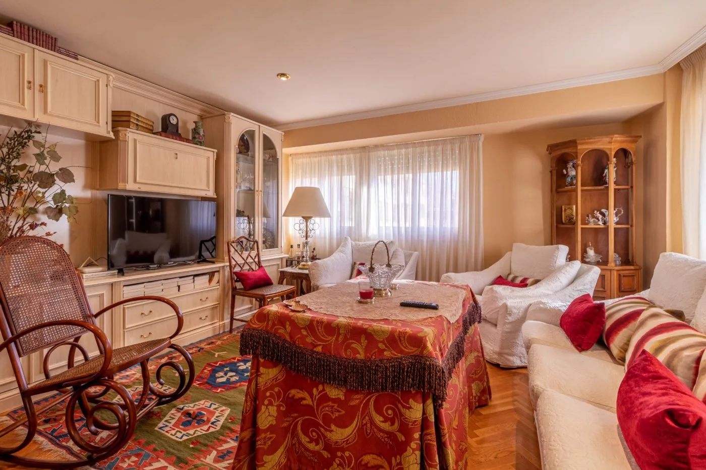 Piso acogedor en el centro de Elda — Foto 5 de 17