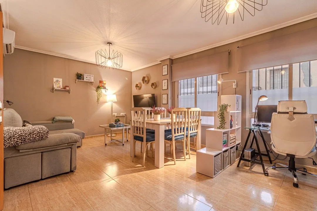 Apartment · 2 bed · 2 baths · 80 m² · Petrer