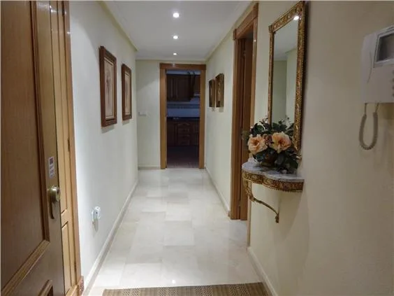 Apartment · 4 bed · 2 baths · 130 m² · Elda — Photo 2 of 8