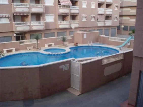 Apartment · 2 bed · 1 bath · 65 m² · Santa Pola — Photo 4 of 8