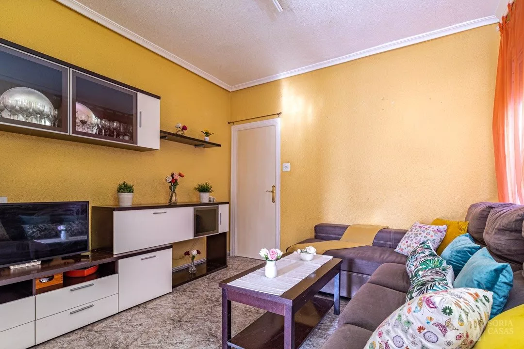 Apartment · 3 bed · 1 bath · 61 m² · Elda — Photo 4 of 8