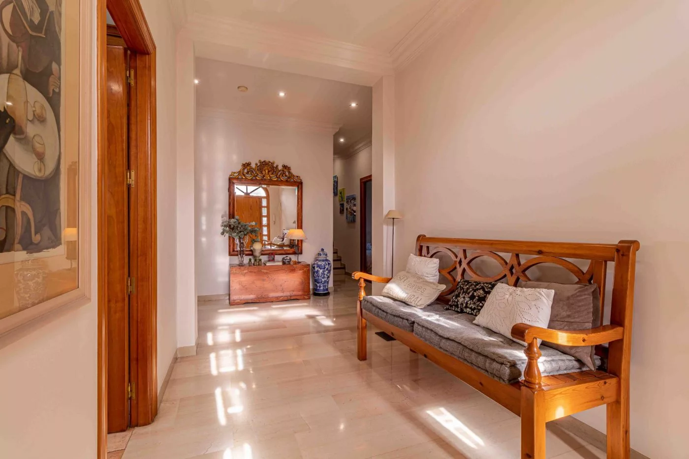 Villa · 3 bed · 4 baths · 215 m² · Elda — Photo 3 of 59