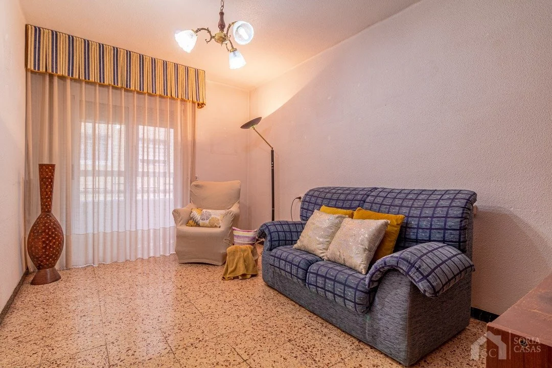 Apartment for rent in Av. de Madrid, Petrer — Photo 2 of 12