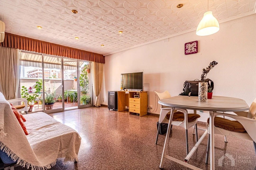 Ático for rent in Centro - la farola, Elda — Photo 2 of 16