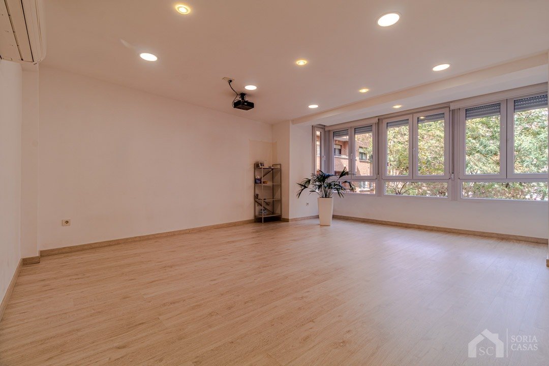 Apartment for rent in Jardín de la música, Elda