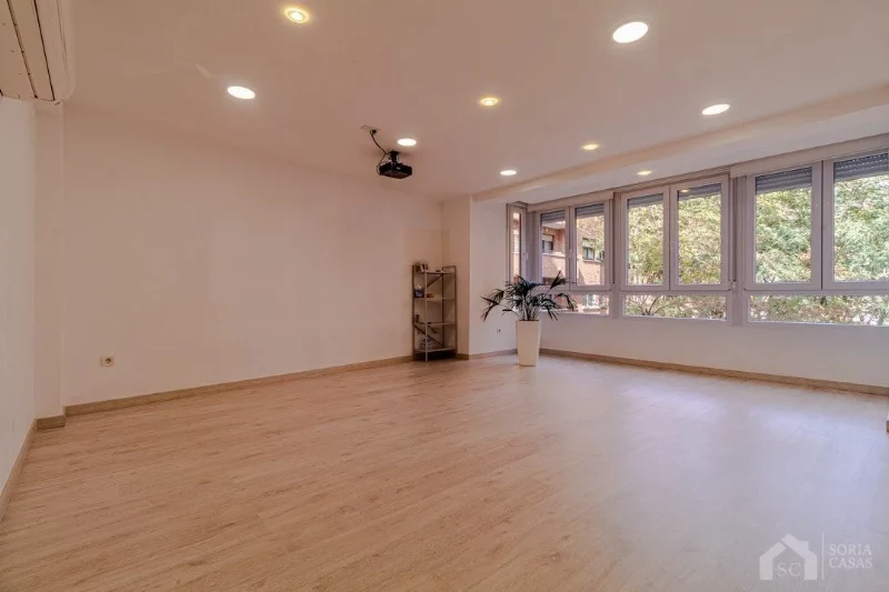 Apartment for rent in Jardín de la música, Elda