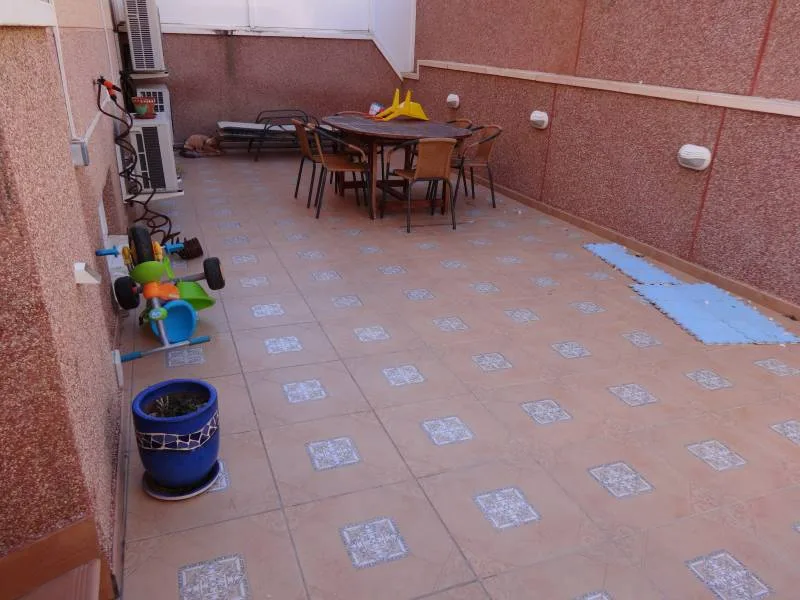 Bungalow · 3 bed · 3 baths · 230 m² · Elda — Photo 5 of 37