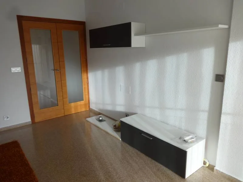 Apartment · 3 bed · 1 bath · 85 m² · Elda — Photo 3 of 14
