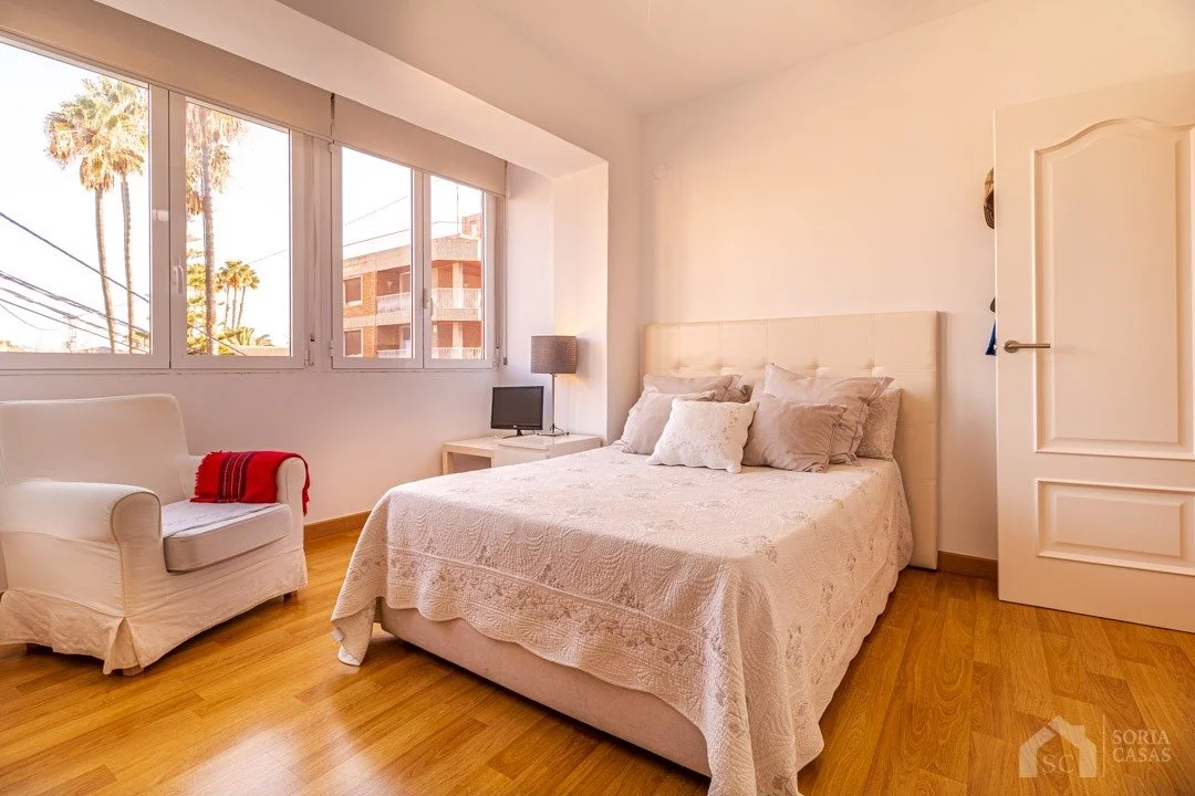 Apartment for rent in Av. acacias, Elda — Photo 4 of 9