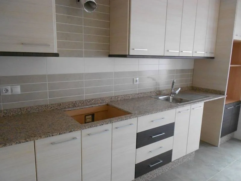 Apartment · 3 bed · 2 baths · 100 m² · Petrer — Photo 3 of 12