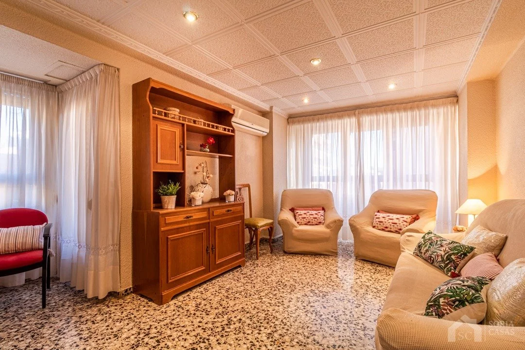 Apartment for rent in Avenidas chapí - alfonso xiii, Elda — Photo 2 of 16