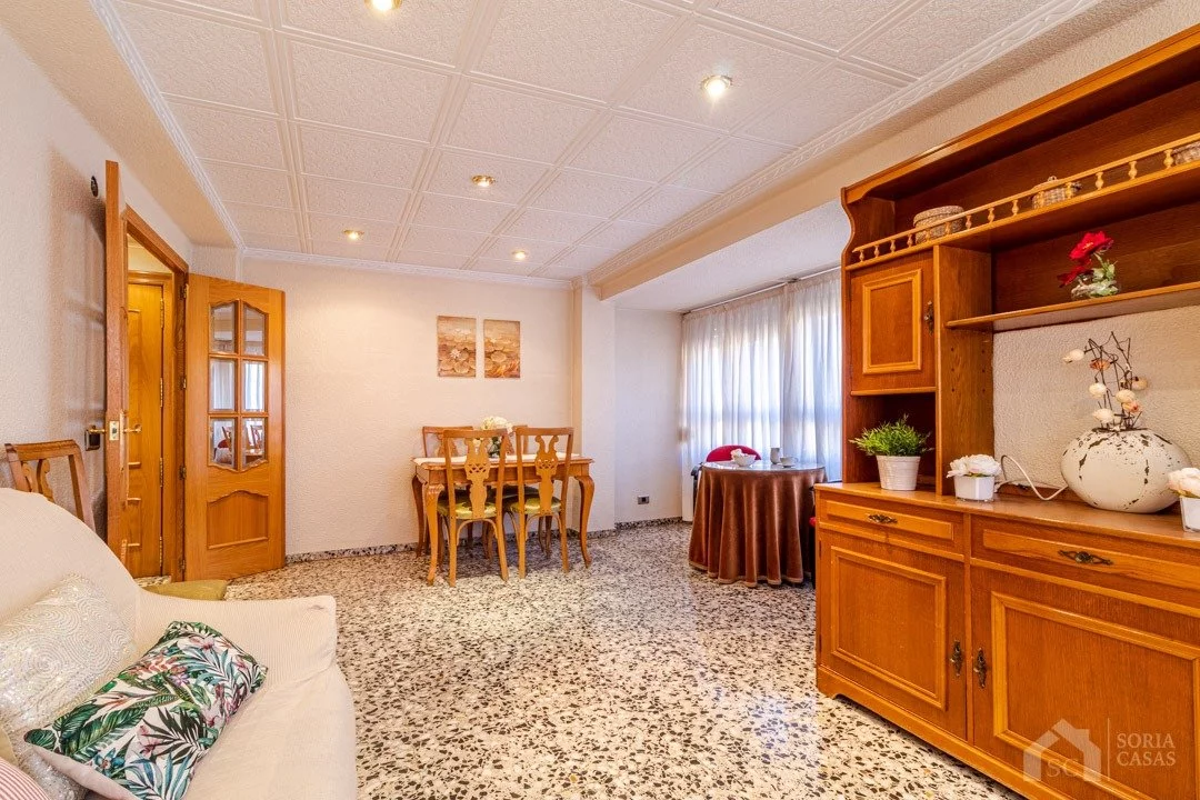 Apartment for rent in Avenidas chapí - alfonso xiii, Elda — Photo 3 of 16