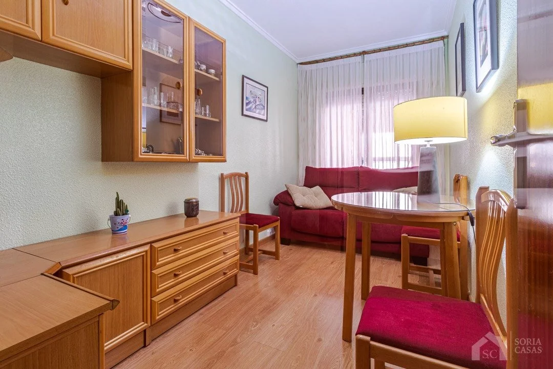 Apartment for rent in Av. reina victoria, Elda — Photo 3 of 10