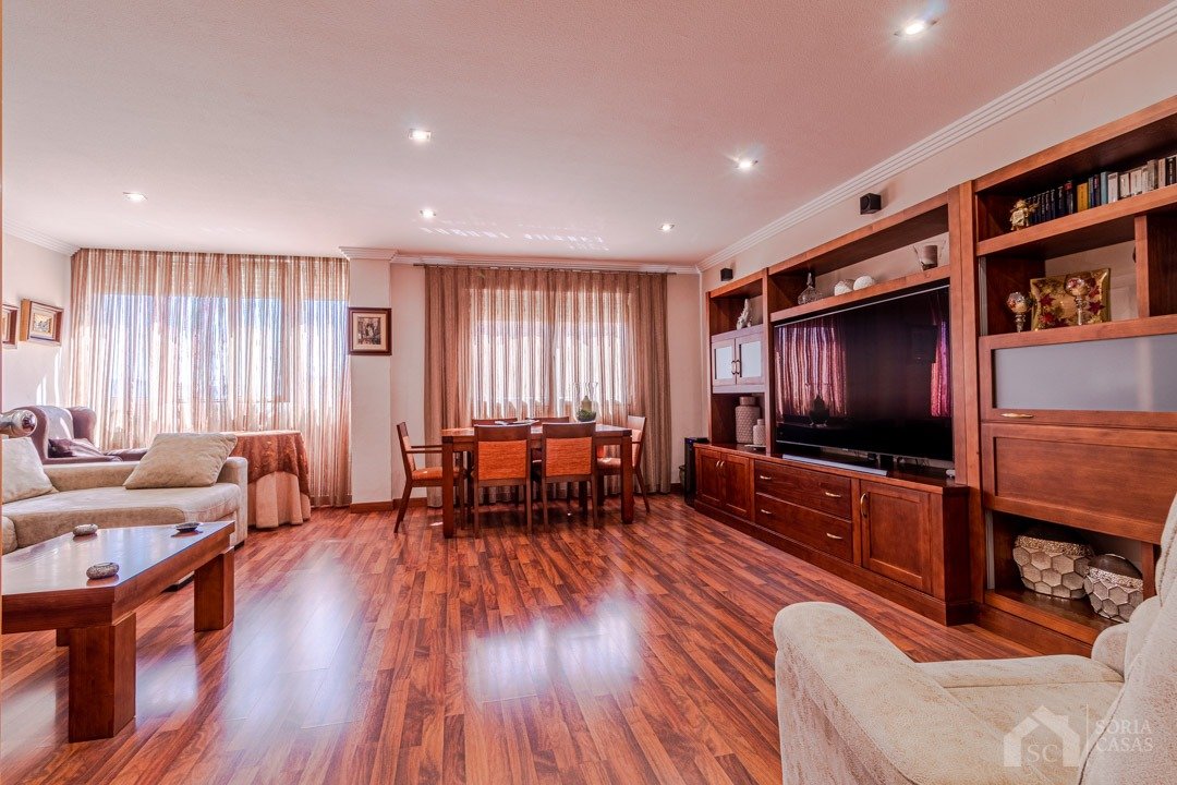 Crea tu hogar en este fantástico piso!!!