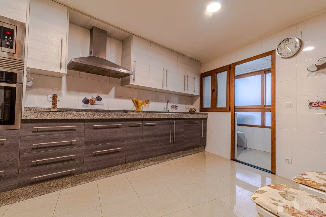 Apartment for rent in Mercado central, Elda — Photo 2 of 19