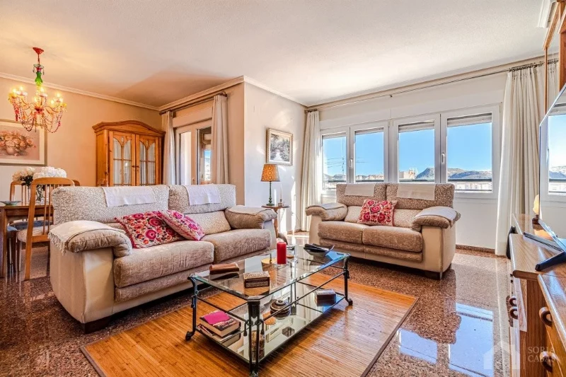 Apartment for rent in Av. alfonso xiii, Elda