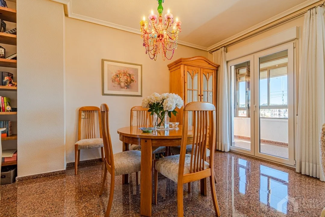 Apartment for rent in Av. alfonso xiii, Elda — Photo 3 of 25