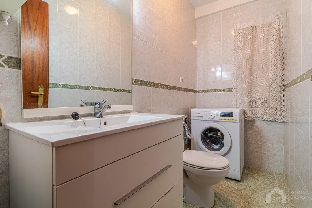 Apartment for rent in Av. reina victoria, Elda — Photo 2 of 15