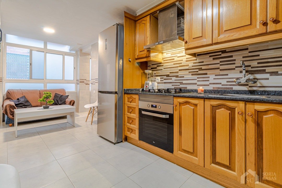 Apartment for rent in Av. alfonso xiii, Elda