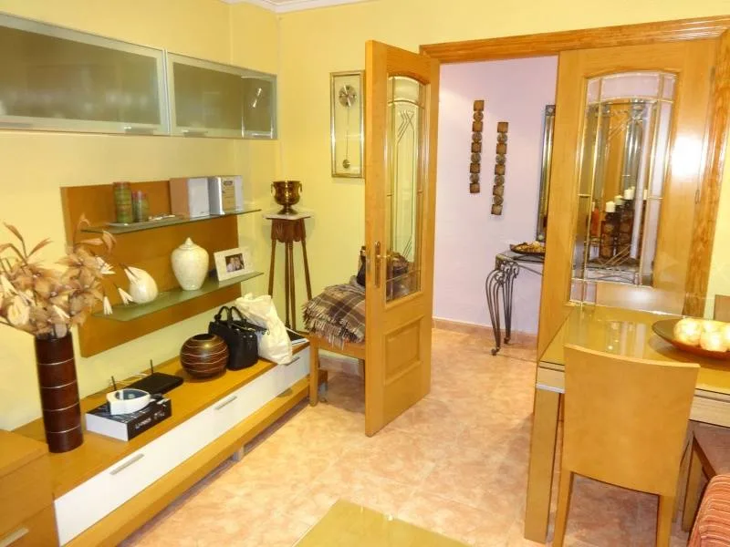 Apartment · 4 bed · 1 bath · 80 m² · Elda — Photo 5 of 14