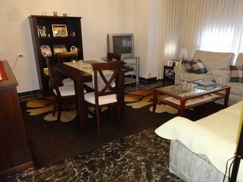 Apartment · 4 bed · 1 bath · 120 m² · Elda — Photo 2 of 16