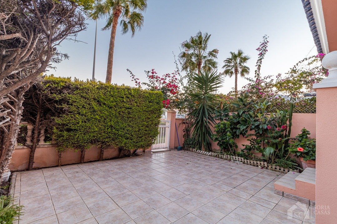 Bungalow for rent in Clot de galvany, Gran alacant — Photo 4 of 18