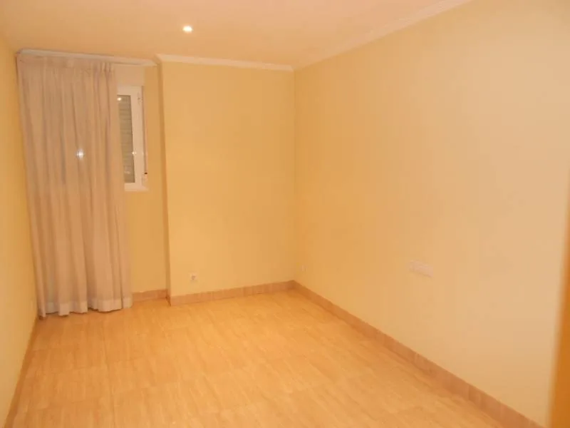Apartment · 3 bed · 2 baths · 100 m² · Elda — Photo 4 of 11