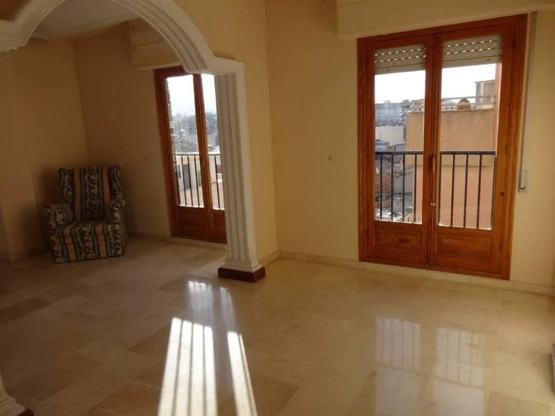 Apartment · 3 bed · 2 baths · 100 m² · Elda — Photo 2 of 20