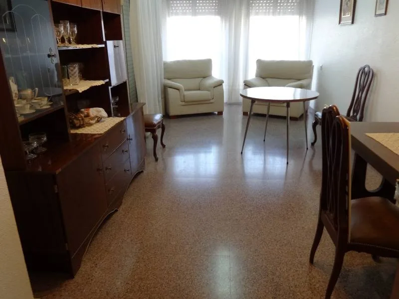 Apartment · 4 bed · 2 baths · 99 m² · Elda — Photo 3 of 19