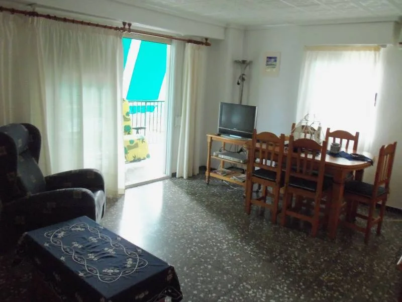 Apartment · 3 bed · 1 bath · Santa Pola — Photo 2 of 20