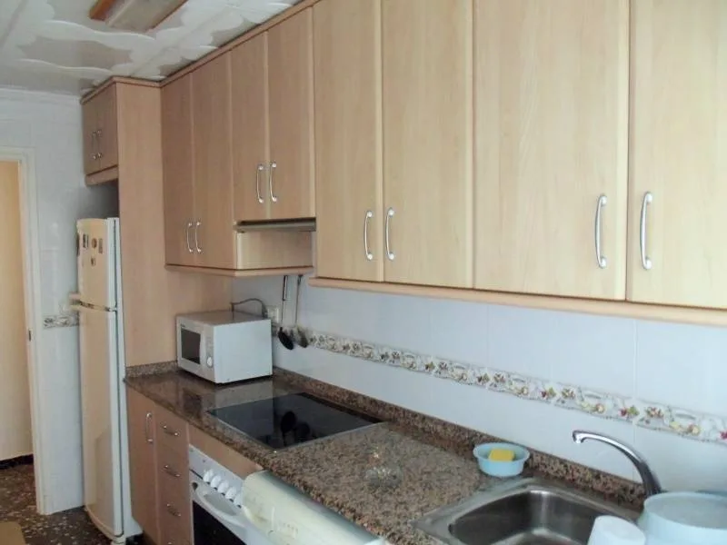 Apartment · 3 bed · 1 bath · Santa Pola — Photo 3 of 20