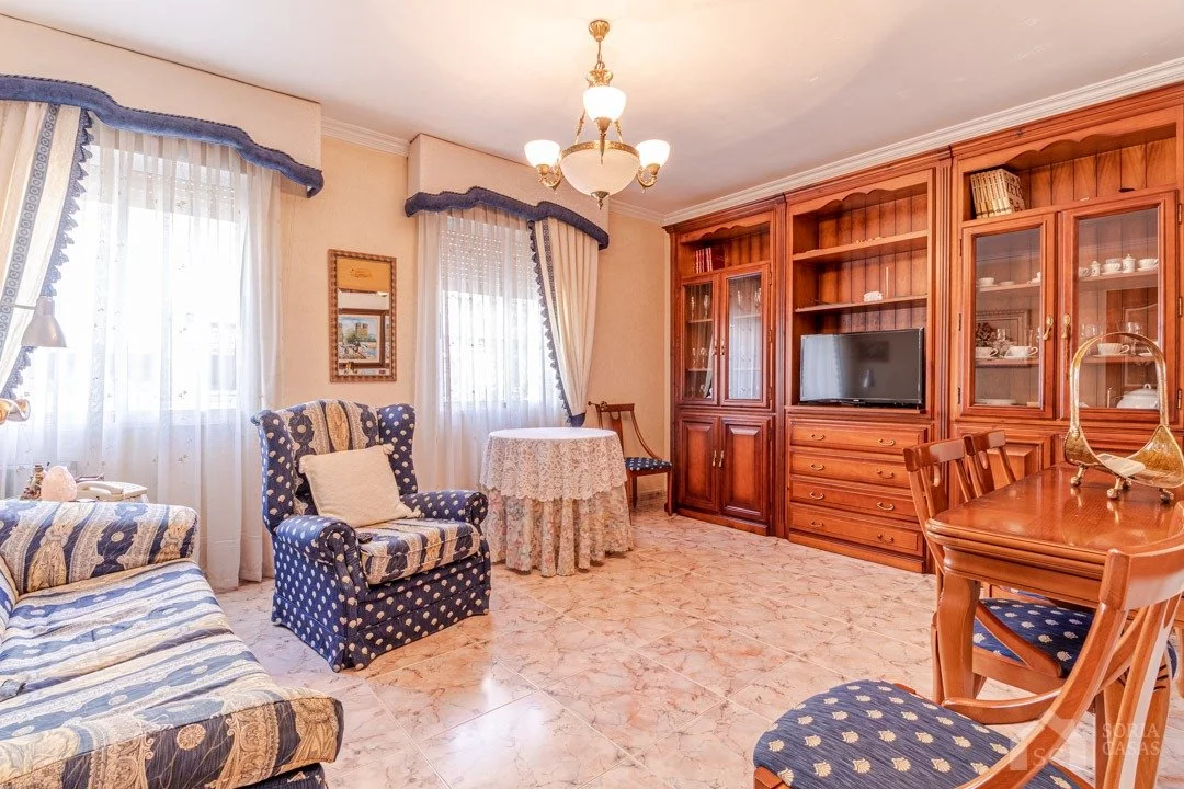 House for rent in Caliu, Elda