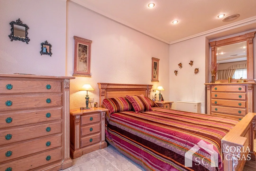 Apartment · 4 bed · 1 bath · 98 m² · Petrer — Photo 2 of 22