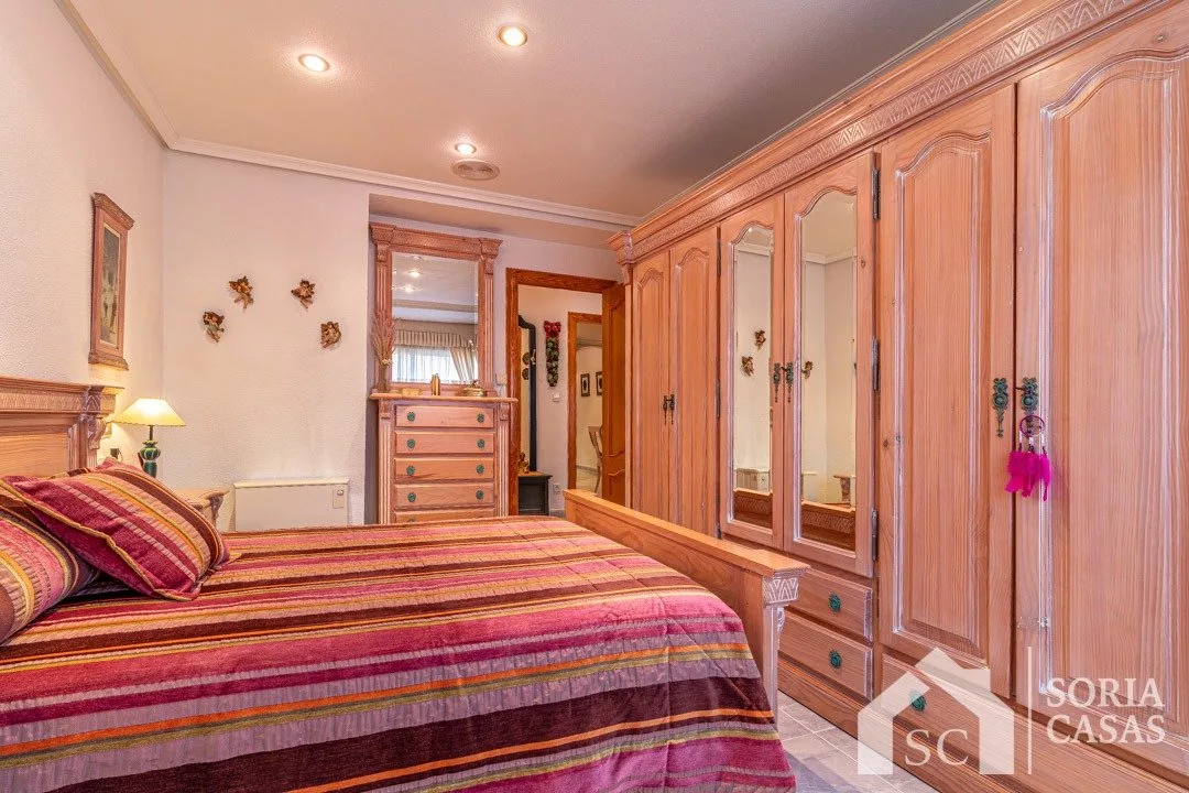 Apartment · 4 bed · 1 bath · 98 m² · Petrer — Photo 3 of 22