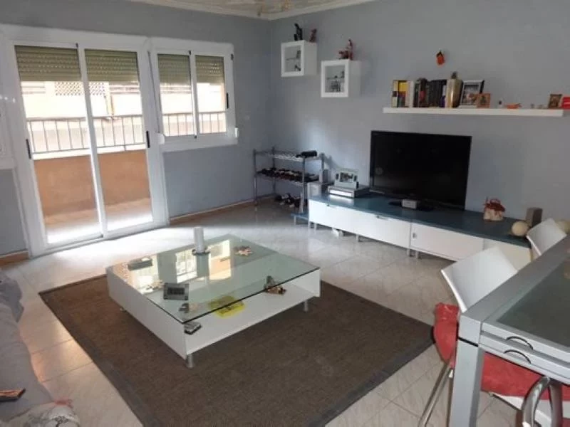 Apartment for rent in Av. alfonso xiii, Elda