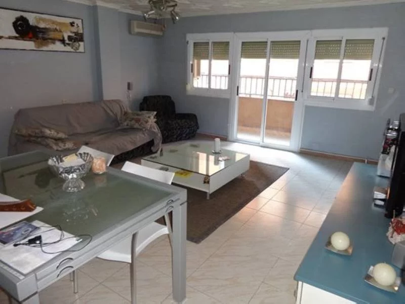 Apartment for rent in Av. alfonso xiii, Elda — Photo 2 of 20