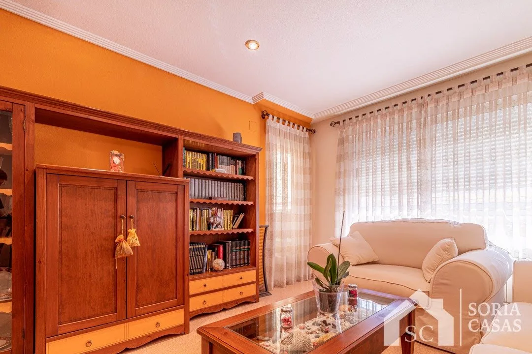 Apartment · 3 bed · 2 baths · 110 m² · Petrer — Photo 3 of 19