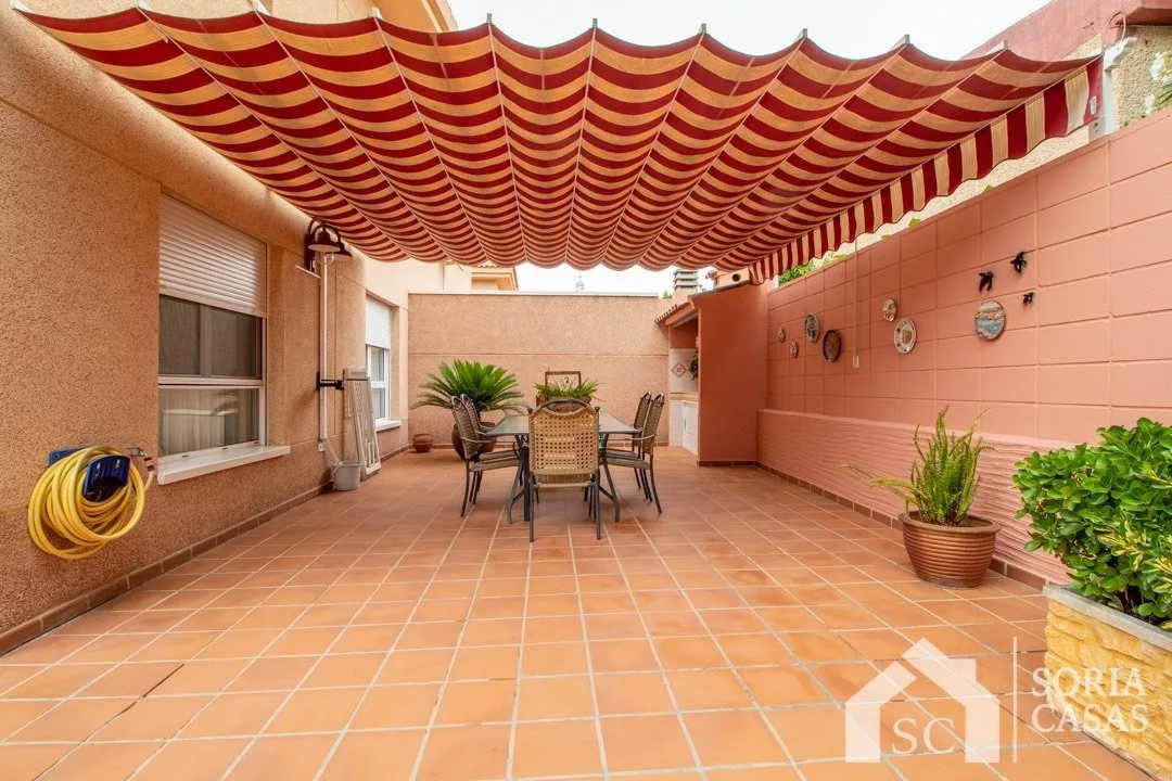 Semi-detached · 4 bed · 3 baths · 150 m² · Elda — Photo 4 of 36