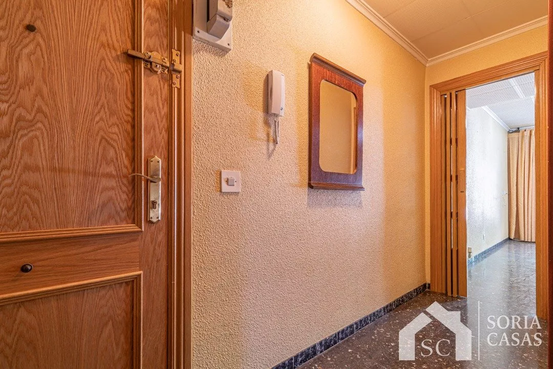 Apartment · 4 bed · 1 bath · 105 m² · Elda