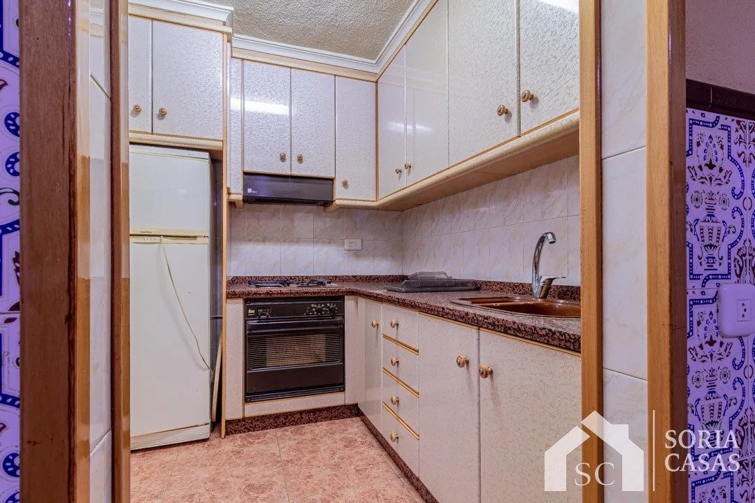 piso de 4 dormitorios con ascensor — Foto 3 de 22