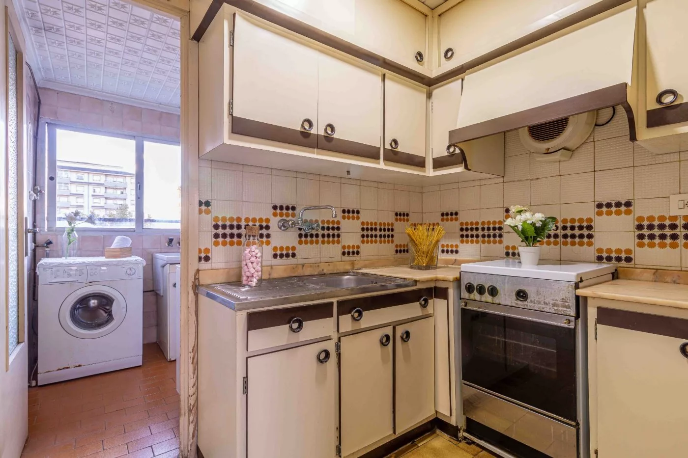 Piso de tres dormitorios junto a la Avda. de Ronda. — Foto 4 de 13