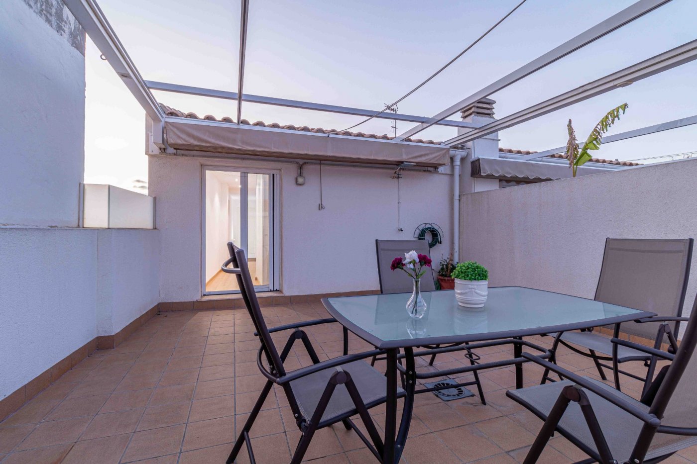 Ático con terraza, garaje y trastero! — Foto 2 de 25