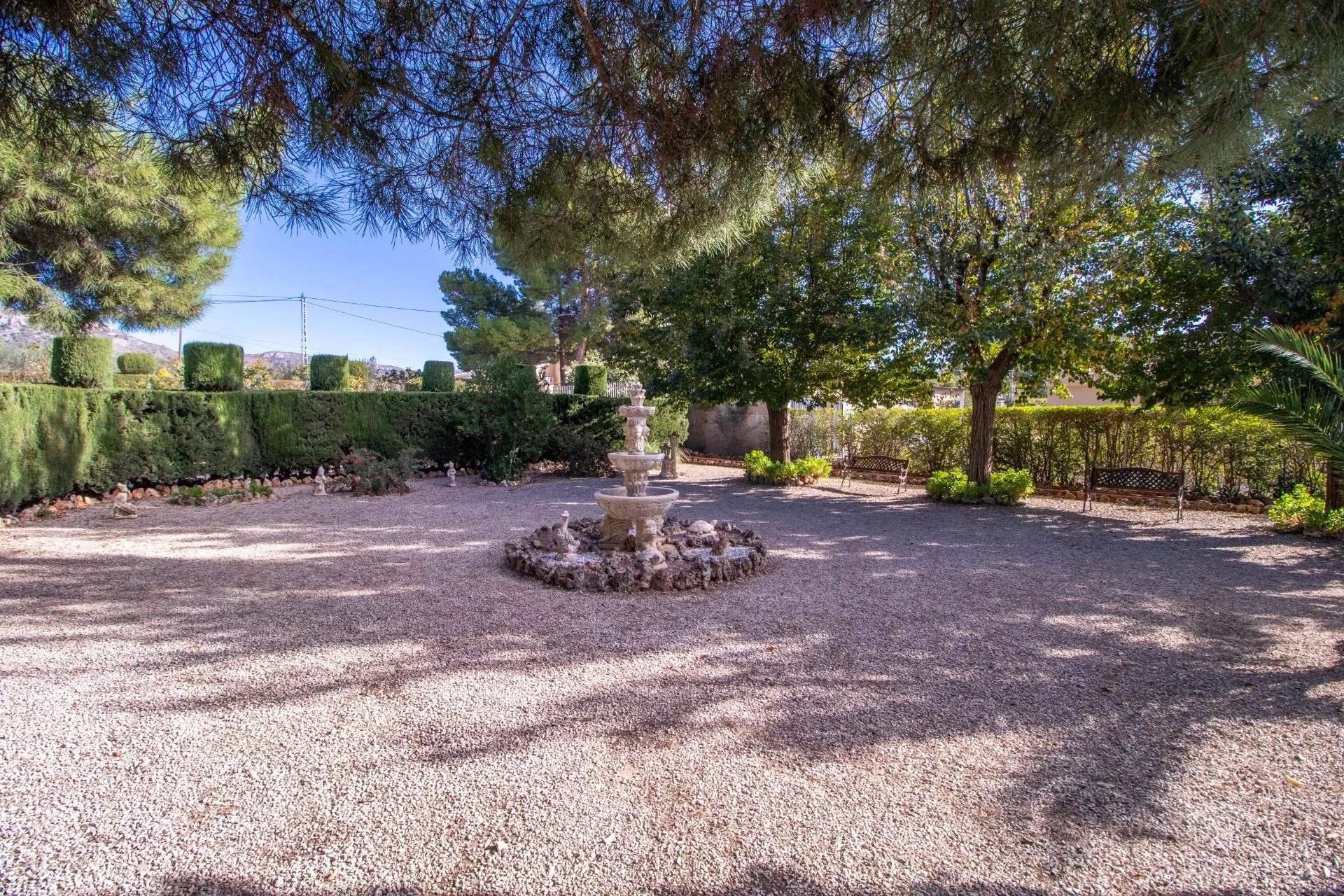 Encanto Rústico y Confort en Sax — Foto 4 de 37