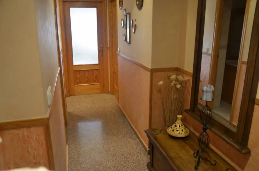 Apartment · 4 bed · 2 baths · 100 m² · Elda — Photo 5 of 24