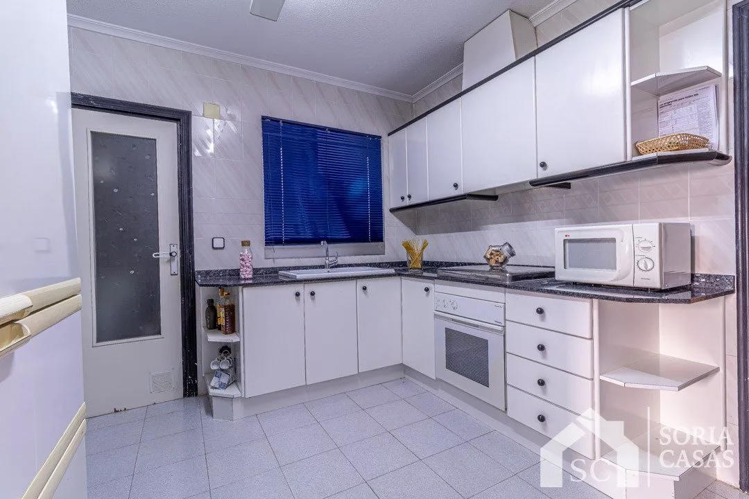 Apartment · 3 bed · 1 bath · 76 m² · Elda