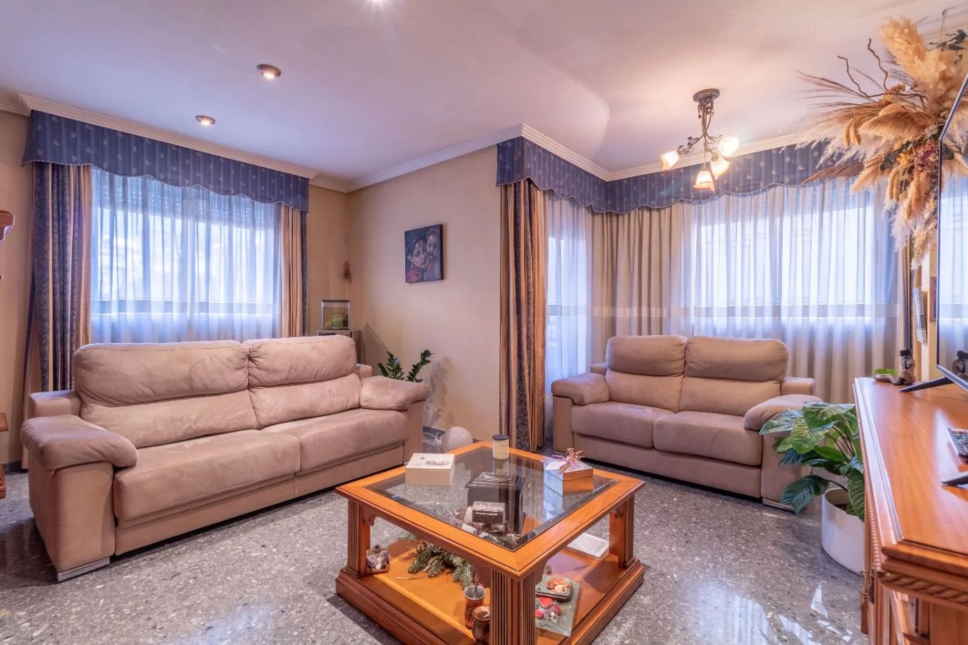 No renunciarás a nada: Luminosidad, zona y garaje — Foto 5 de 25